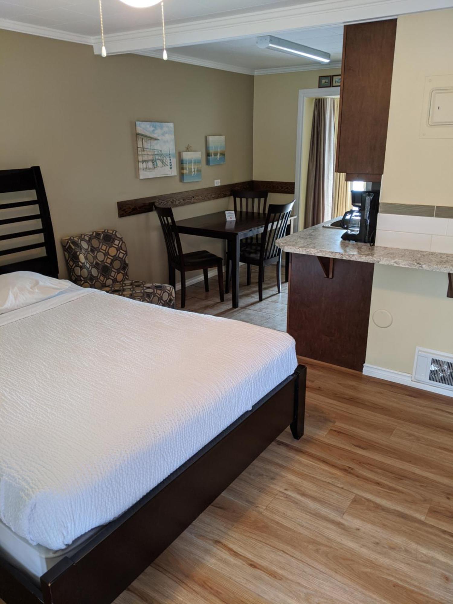 Safari Beach Resort Osoyoos Eksteriør bilde