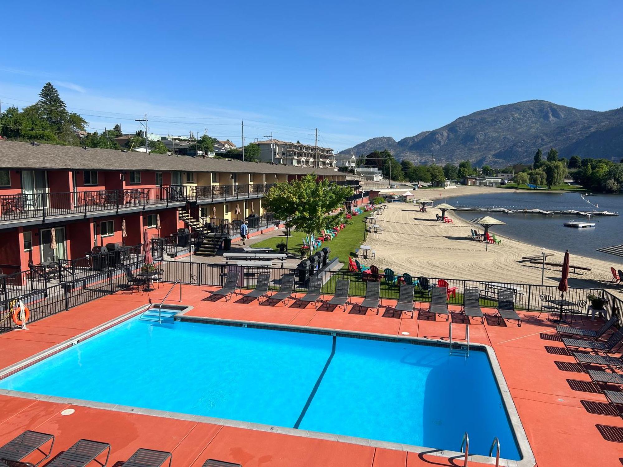 Safari Beach Resort Osoyoos Eksteriør bilde